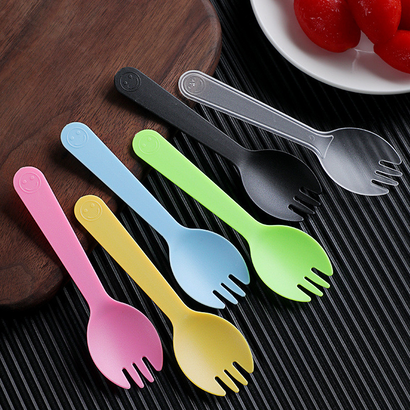 Cuchara de tenedor de plástico elegante desechable Artículos de mesa para heladería Descubra las herramientas perfectas para su negocio