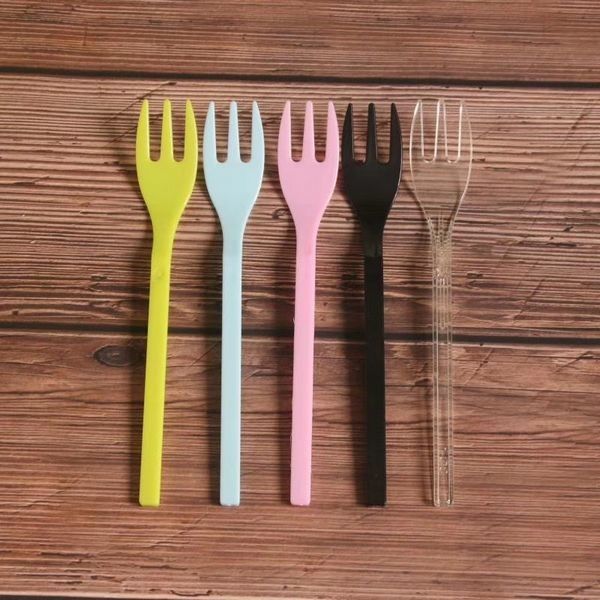 Negro plástico del amarillo de las cucharas de los colores crema del hielo del cuchillo de la bifurcación de la cuchara del helado